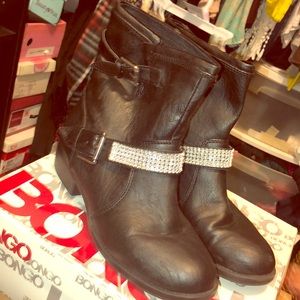 Bongo Boots
